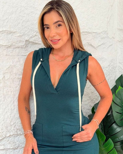 Vestido corto capucha